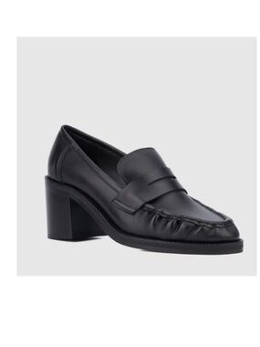 Aquatalia Josette Penny Loafer Pump black 
Women size 8 New 
$495
